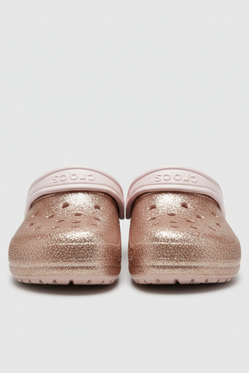 Crocs dorados con felpa interna para niña