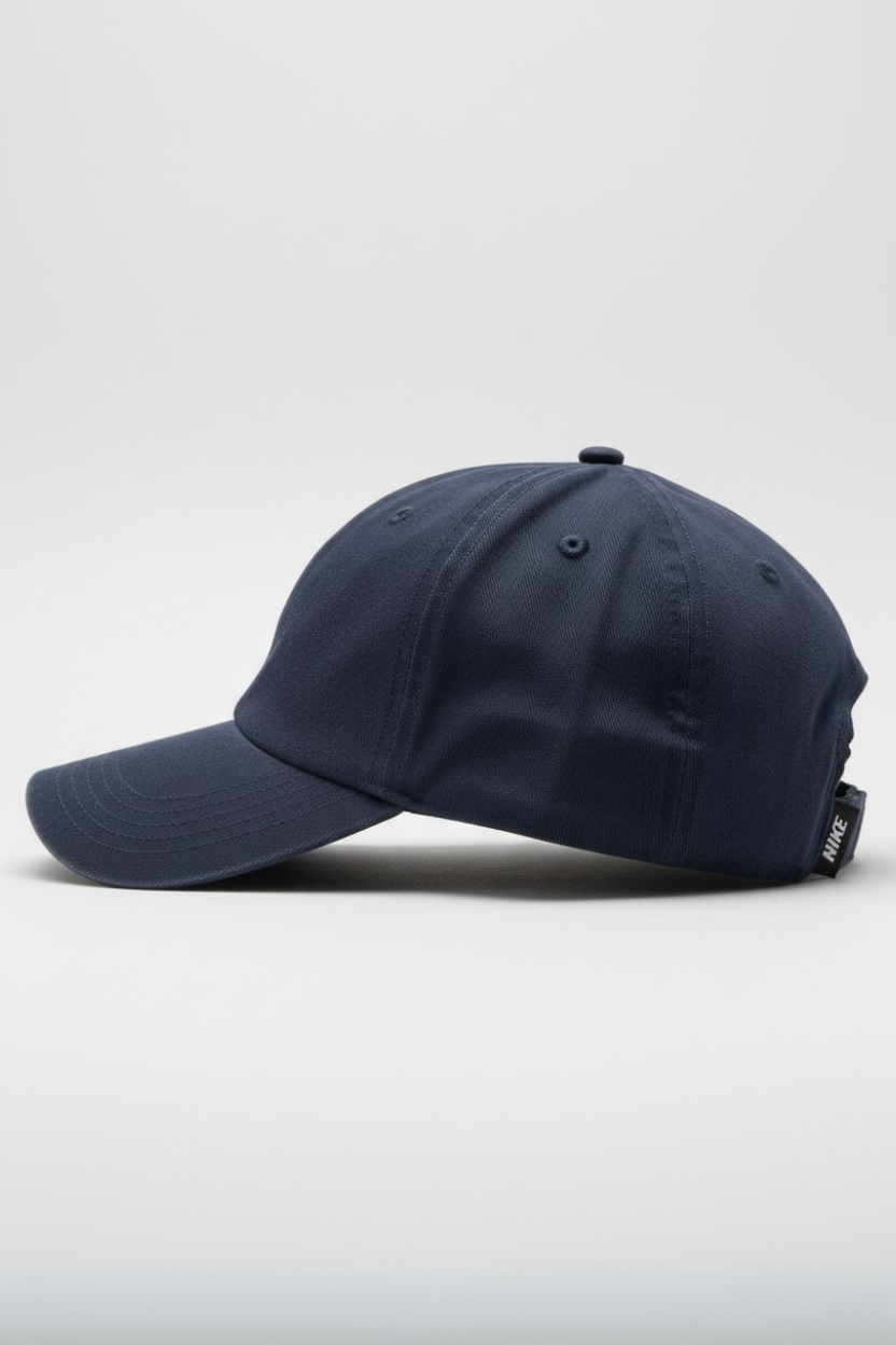 Nike Gorra azul marino con logo bordado para niño