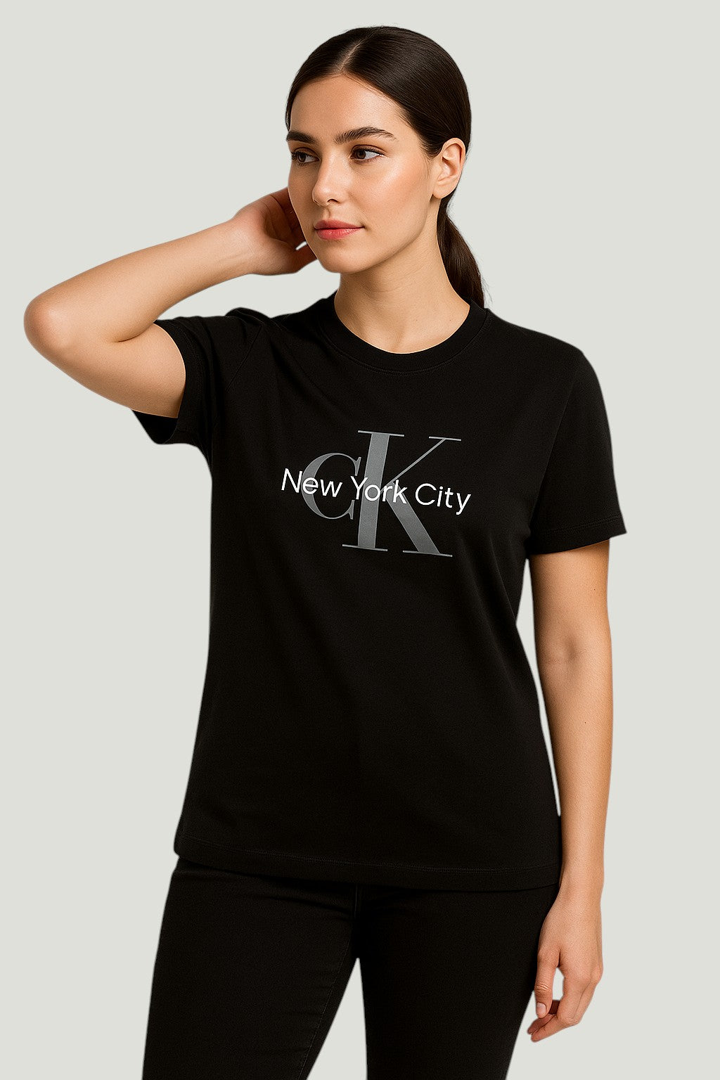 Calvin Klein Camiseta negra de manga corta para mujer
