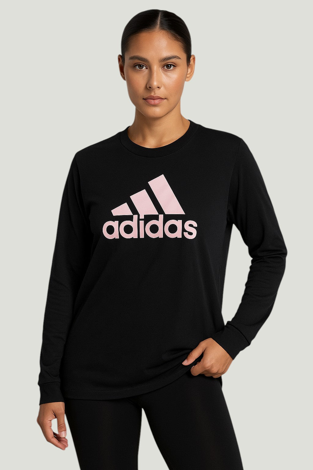 Adidas Camiseta negra de manga larga para mujer