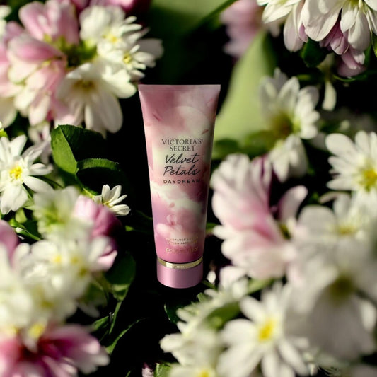 Crema Victoria´s Secret Velvet Petals
